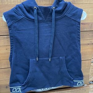 Lorna Jane sleeveless sweater